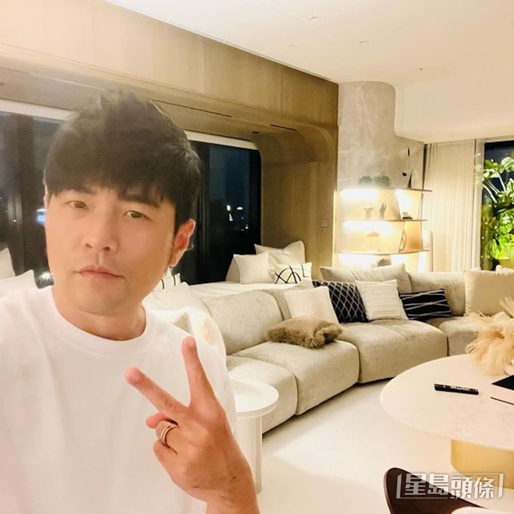 周杰倫多次貼出家中的自拍照,令豪宅曝光!