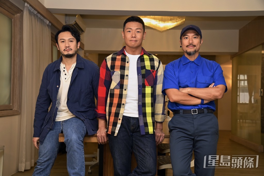 周祉君(左起)、羅浩銘、李凱賢好合拍。
