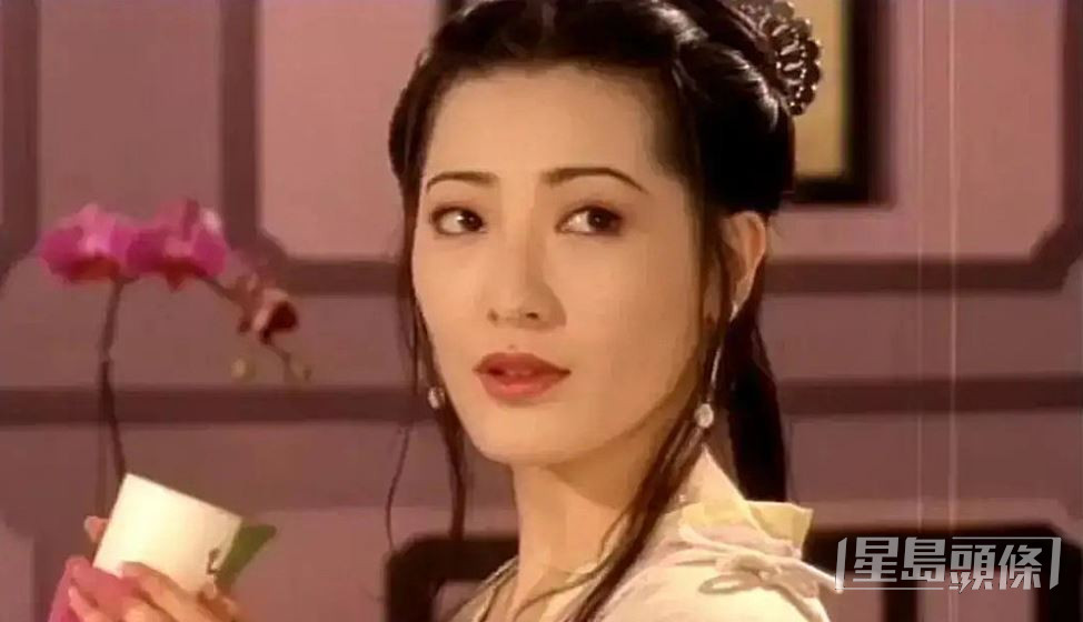 杨思敏1995年拍《新金瓶梅》，被封“亚洲第一美胸”。
