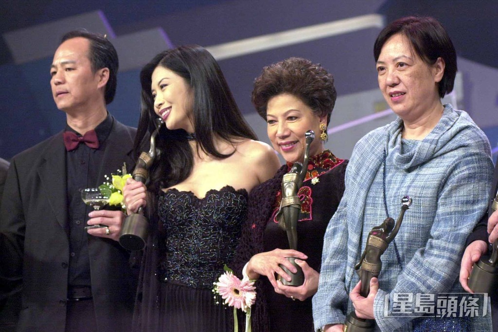 演技了得的罗兰2000年以65岁凭《爆裂刑警》成为金像奖影后，至今仍是年纪最大的得奖者。