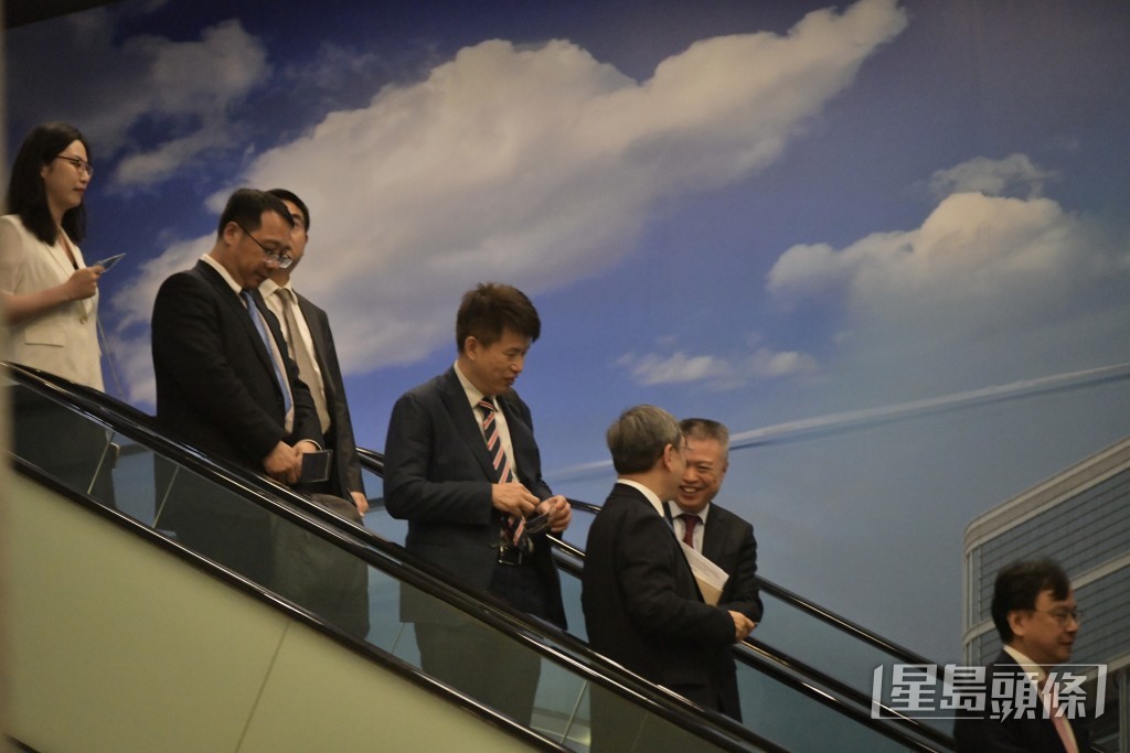 特首专家组今天举行首次会议。陈极彰摄