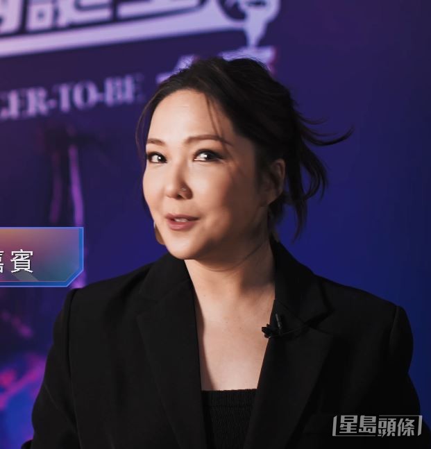 衛蘭擔任總決賽嘅表演嘉賓，展示歌星應有嘅條件。