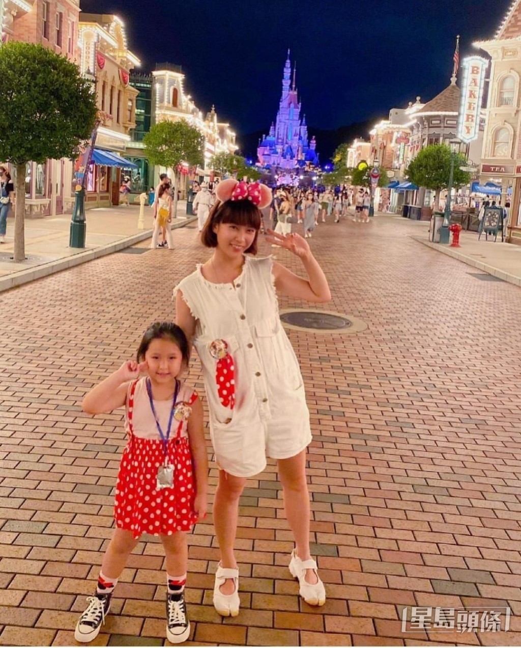 兩母女關係好好。