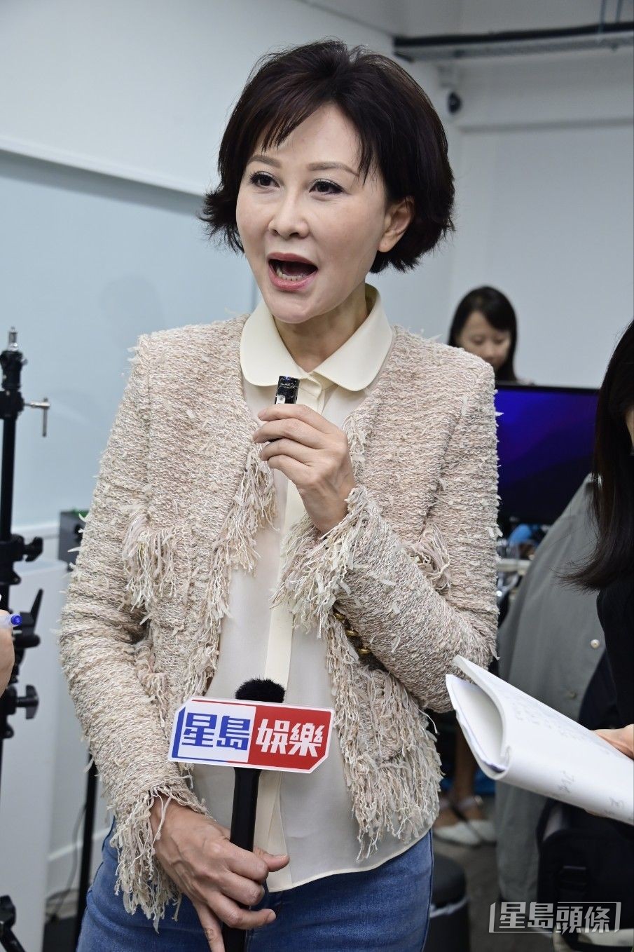 朱慧珊 朱慧珊賣樓勁賺半億未打算復工家中有老狗病狗有興趣出書講照顧寵物
