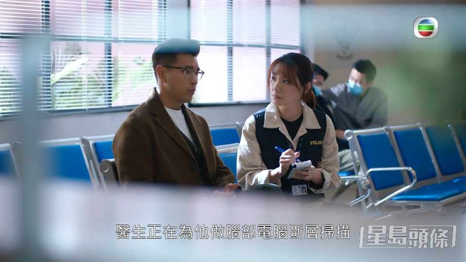 汤洛雯主演的新剧《隐门》周一（29日）首播，她于剧中饰演警长“杨忻晓（Dawn）”。