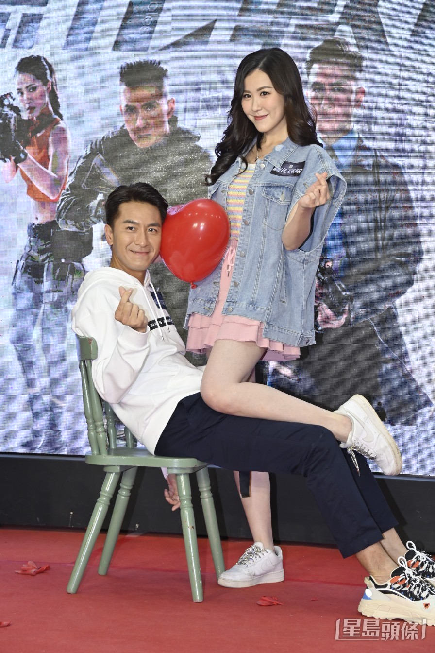 而馬國明則要與劉佩玥合作,以面部和腹部夾波。
