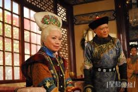 程可為入行多年，因經常飾演母親及慈母等角色而被封御用阿媽。