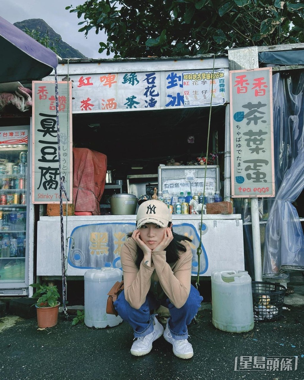 不過與傅珮嘉拍拖三年後,張致恒被爆與女網友Fiona,情慾短訊曝光,他更邀約女方到維園打野戰,最後兩人分手收場。