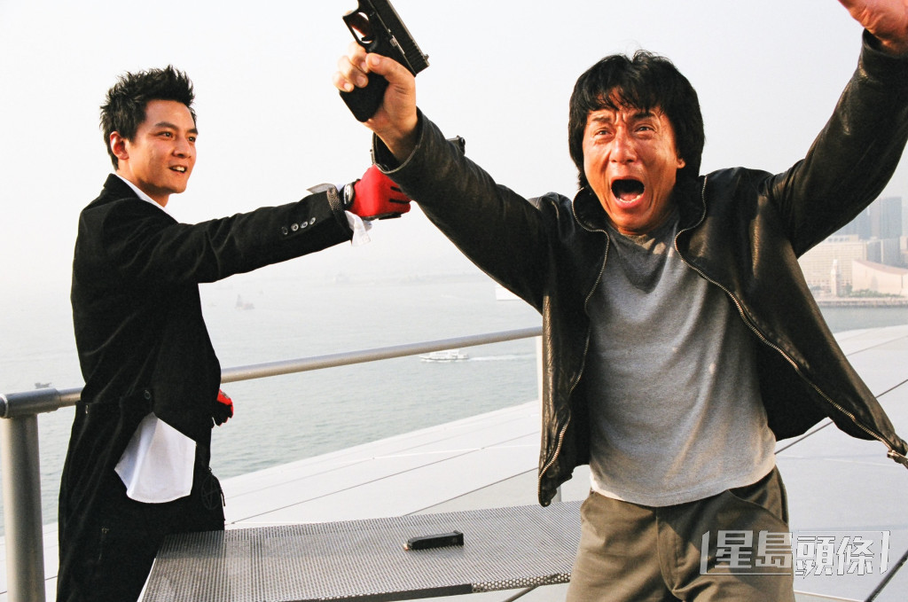 2004年的《新警察故事》，吴彦祖（左）与谢霆锋亦有参演。