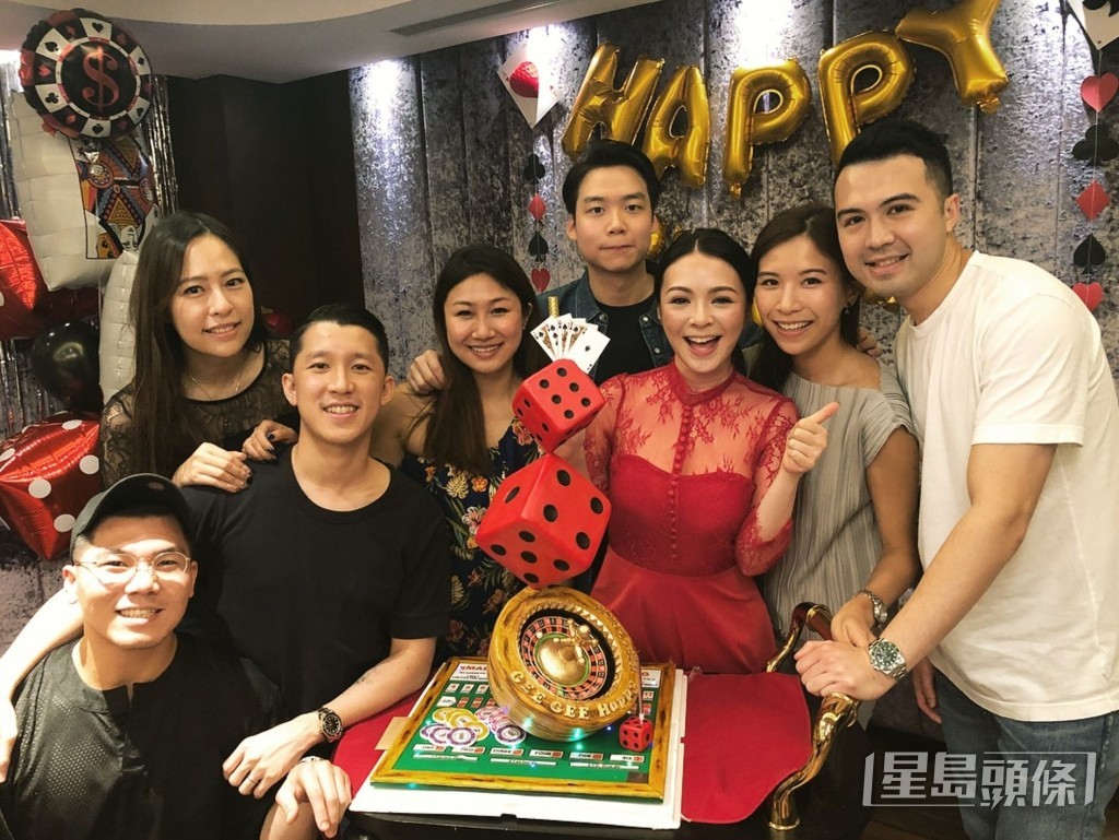 JW都曾经在男友之前的九肚山豪宅搞生日party。