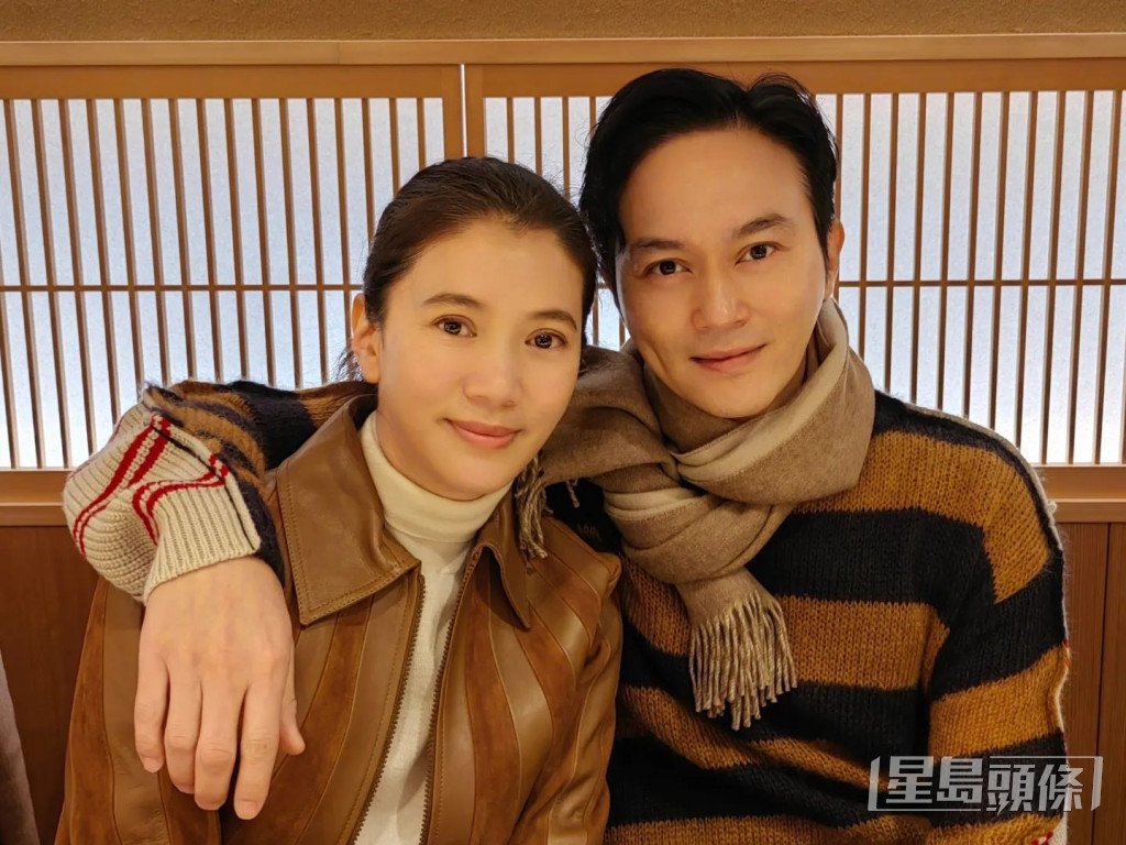 去年，袁詠儀與張智霖慶祝結婚21周年的合照。  ​