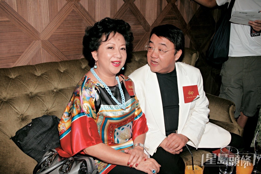 黎小田離世時候，家燕姐也在他身旁陪著他走過最後一程。