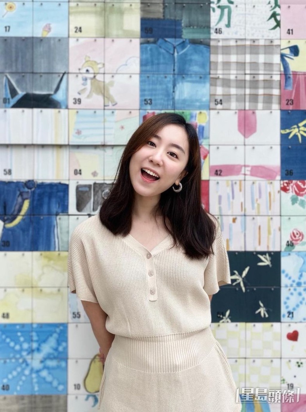 林靜莉雖是香港開電視旗下女藝員，但可以參與其他電視台節目，曝光機會大大增加。