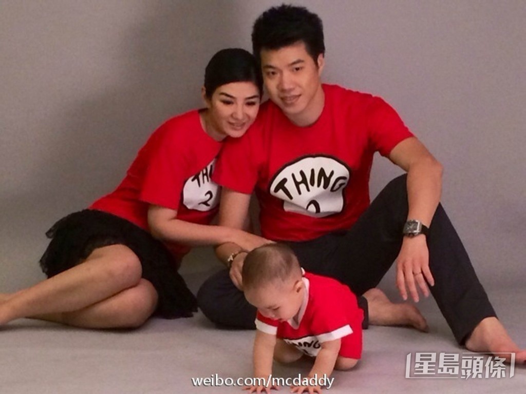 黄奕在2014年被爆出密会富商,黄毅清即在微博痛斥她长期出轨,甚至引发家暴事件,后来两人以离婚收场,也让黄奕演艺事业几乎清袋!