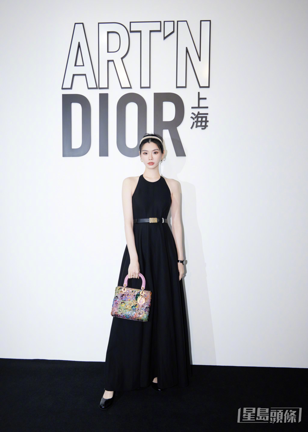 出席Dior活動。