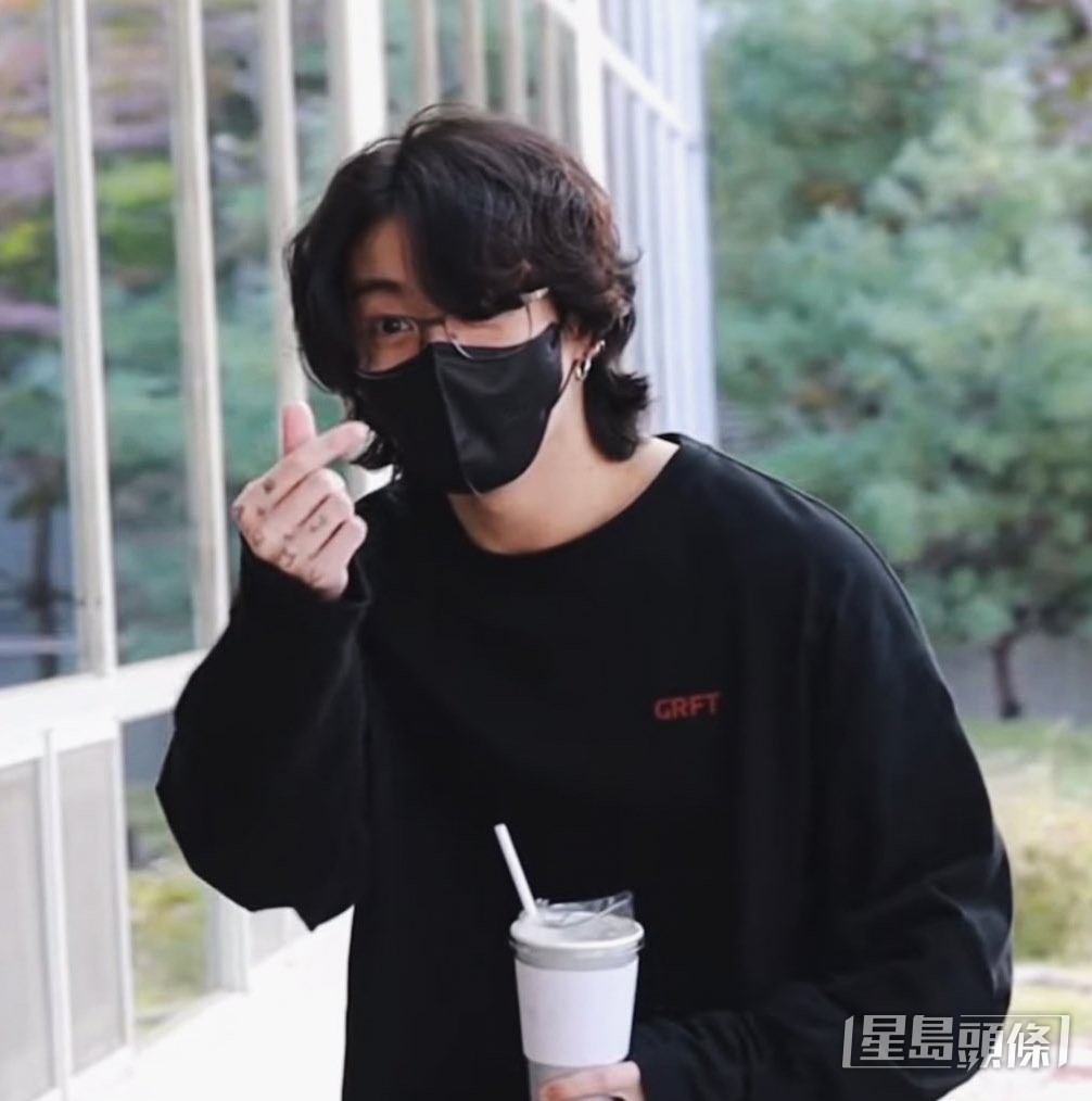 Jungkook今日出發到卡塔爾宣傳世界盃。