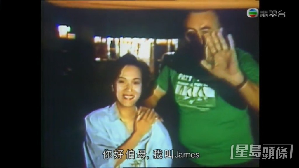 另一個師奶街坊劉桂芳,1988年加入無綫至今,拍過近300劇集,包括重頭劇《壹號皇庭》、《怒火街頭》、《黃金有罪》等,橫跨幾個年代。不過全是綠葉配角,後來變成專演師奶、潑婦的路人甲乙丙。她1989年剛加入無綫,曾在《他來自江湖》飾演吳孟達前妻、周星馳阿媽,劇中的捉奸戲至今仍是經典。2006年劉桂芳參加《Sunday好戲王》憑住精彩演出,獲得「另類好戲王:倀雞王」。