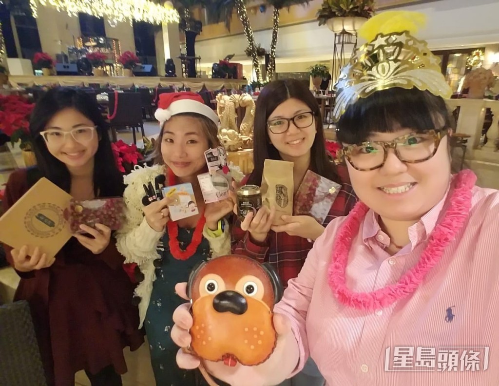 麥子雲稱最大投資便是在四個寶貝女身上,認為培育她們讀書成才比送樓給子女更實際。