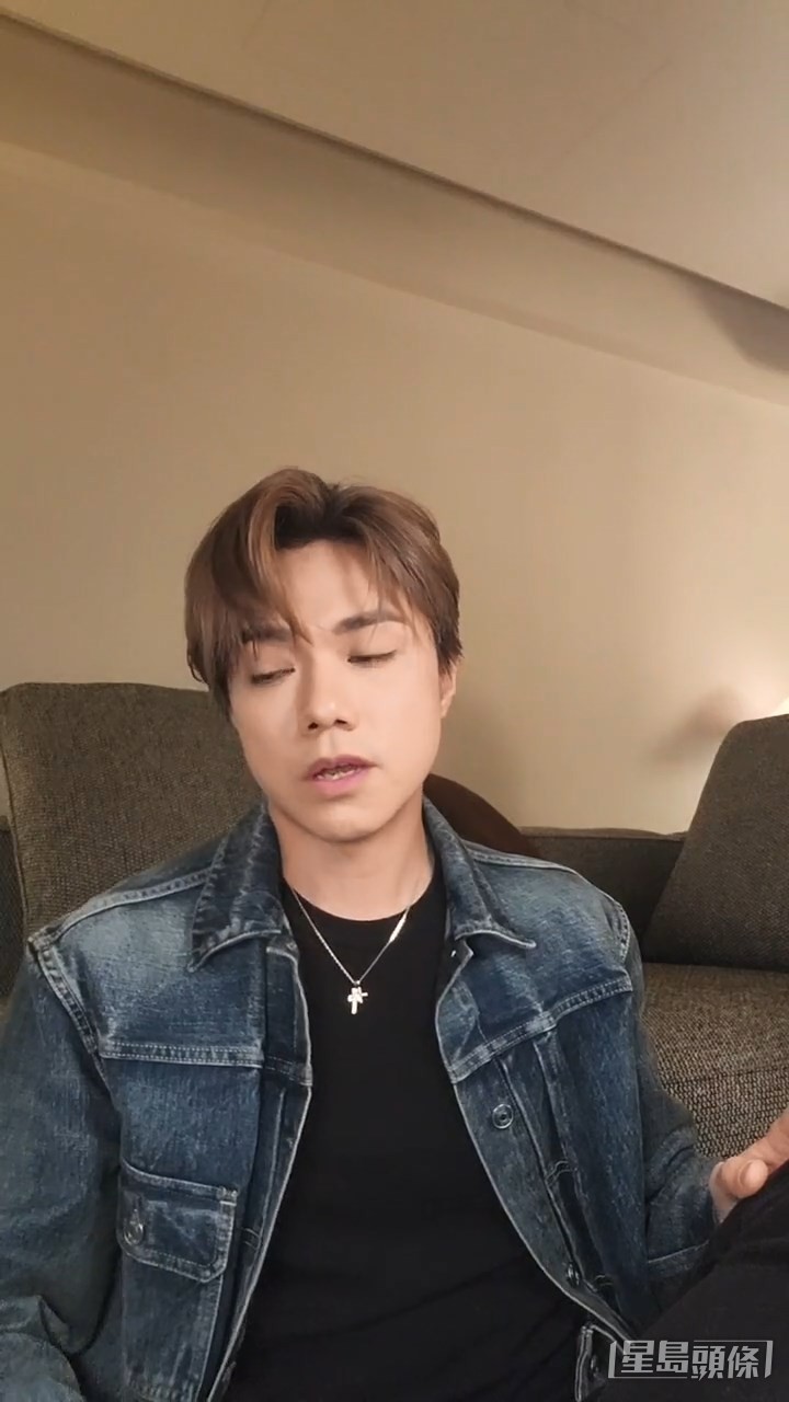 張敬軒一度講到哽咽。