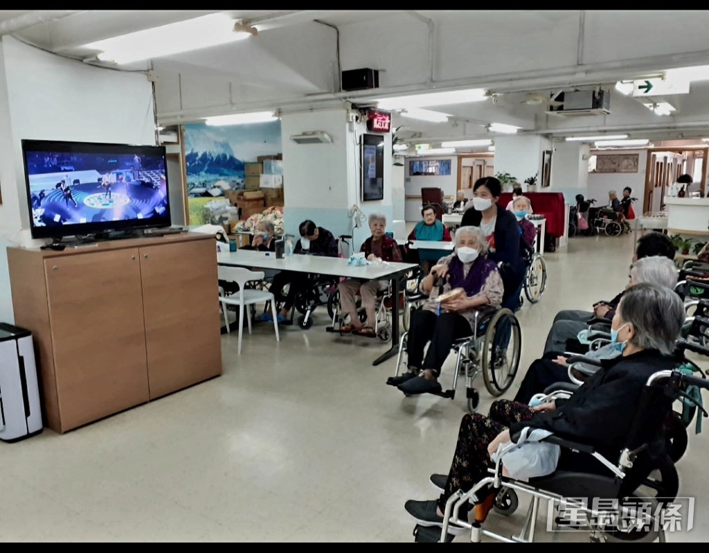 當中超過40個院舍參與直播，觀看直播的受眾超過1,500人。