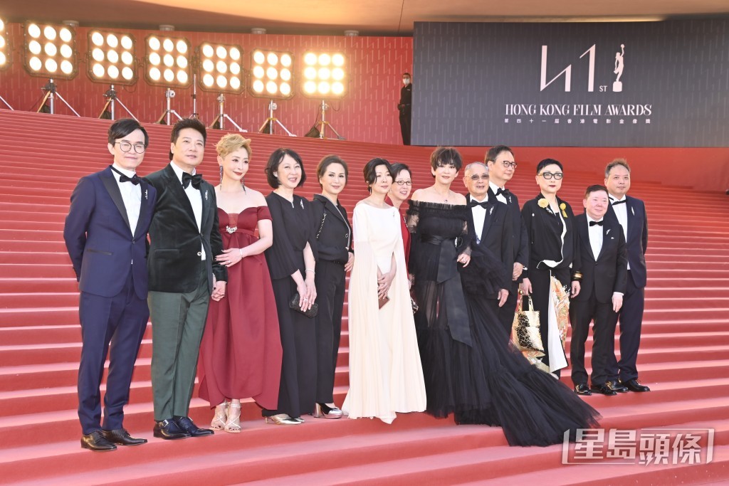 湯盈盈有TVB合約沒有接受ViuTV主持訪問。