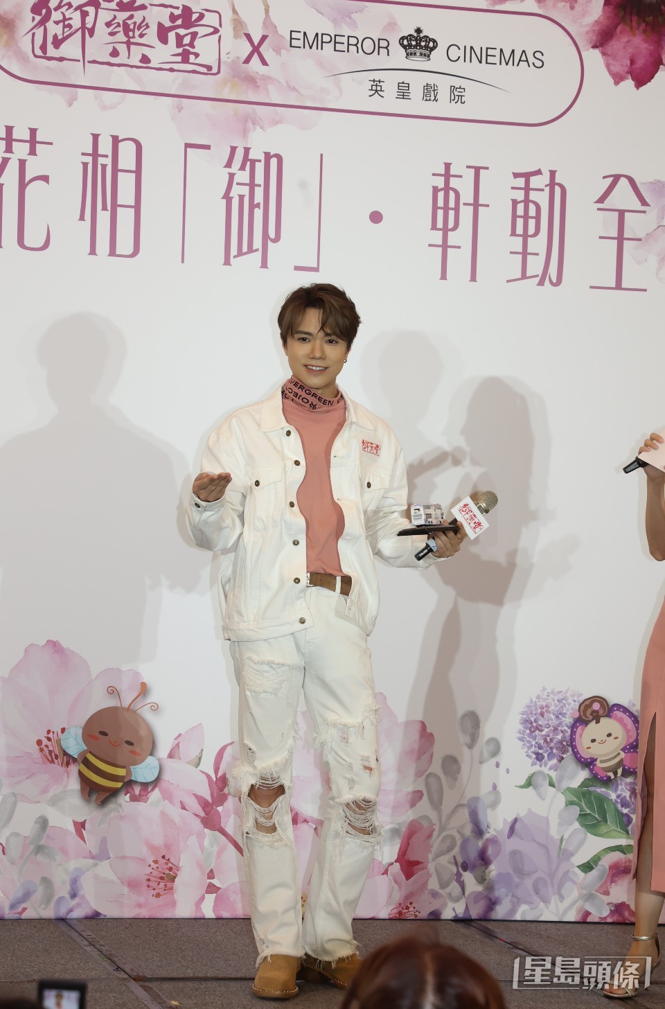 張敬軒與現場觀眾互動。  ​