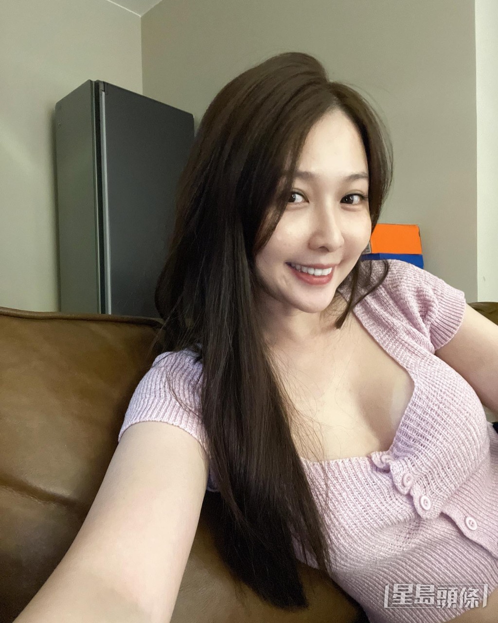 從Isabel的IG照片見到，樣貌如當年無大分別，keep得勁好。
