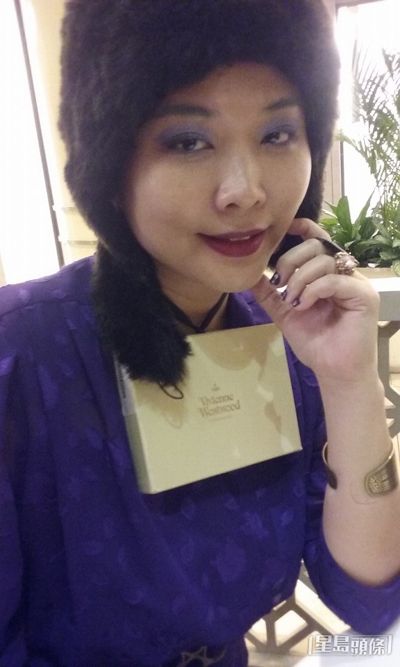 有指許美靜一度送進心理衛生學院,經觀察後證實患上精神分裂症。