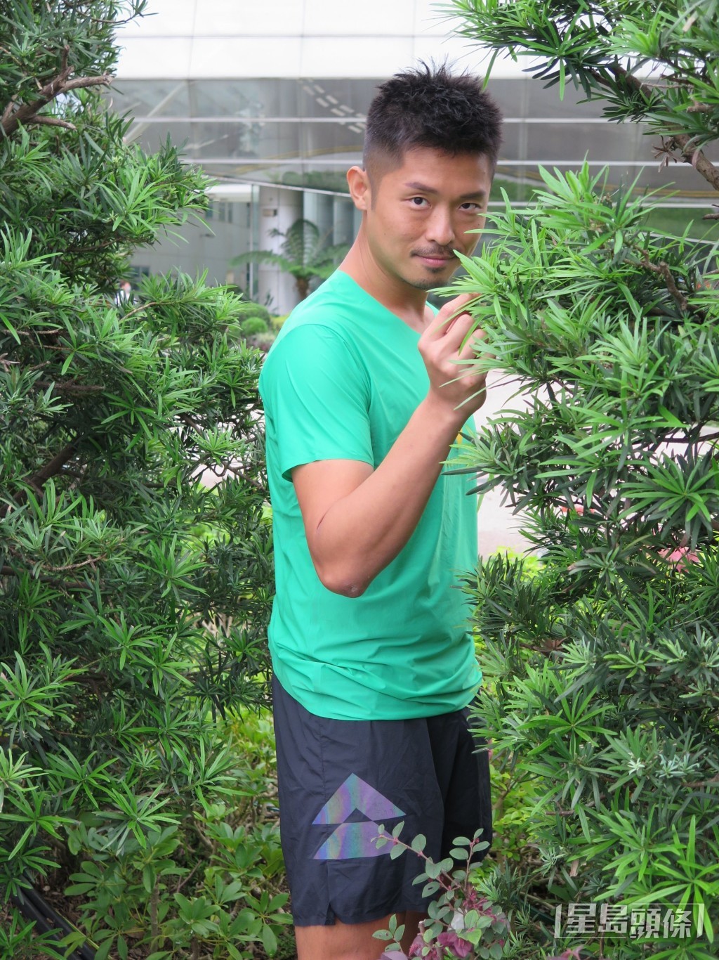 奶仔坦认《野外步出》第1、2辑有好成绩，造就今次跳出香港拍摄机会。