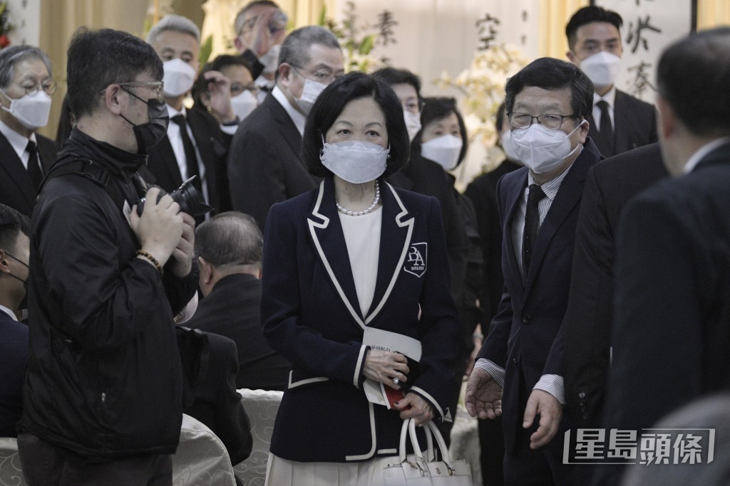 行政會議召集人葉劉淑儀出席弔唁。陳浩元攝