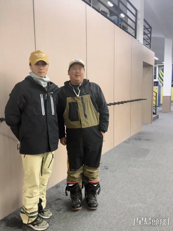 最近有內地網民在北京一個滑雪場巧遇謝霆鋒，卻叫他做叔叔，引來其他網民圍剿。