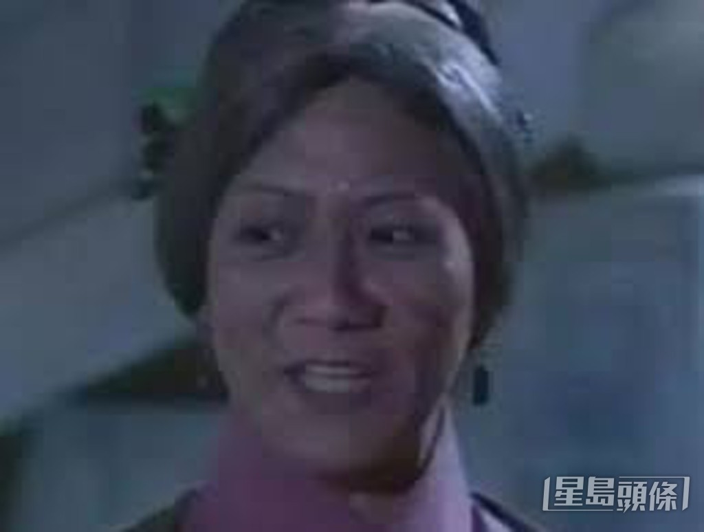 蘇恩磁於1973年畢業於無綫電視第二期藝員訓練班，同期同學有伍衛國、宋豪輝、盧宛茵、吳浣儀等，第一部電視劇為《浪子》，在劇中飾演一名茶客，因得到劉芳剛的賞識而獲安排於電視劇《琉璃世界》中擔任女主角。