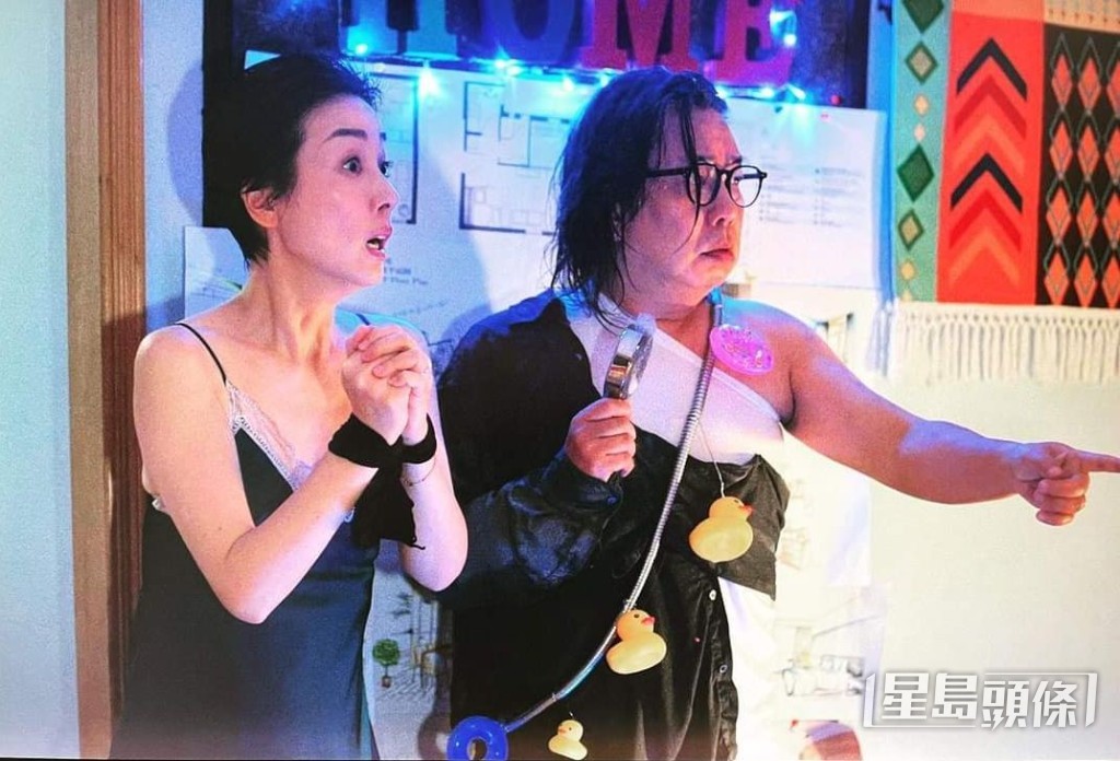 剛才在台上表示要「封腿」的美儀，她笑指真的要封，又指已將最後一次獻給阿驄，不過阿驄即表示只是自己制止她騷腿，更踢爆美儀Cut機後還繼續「剥絲」。