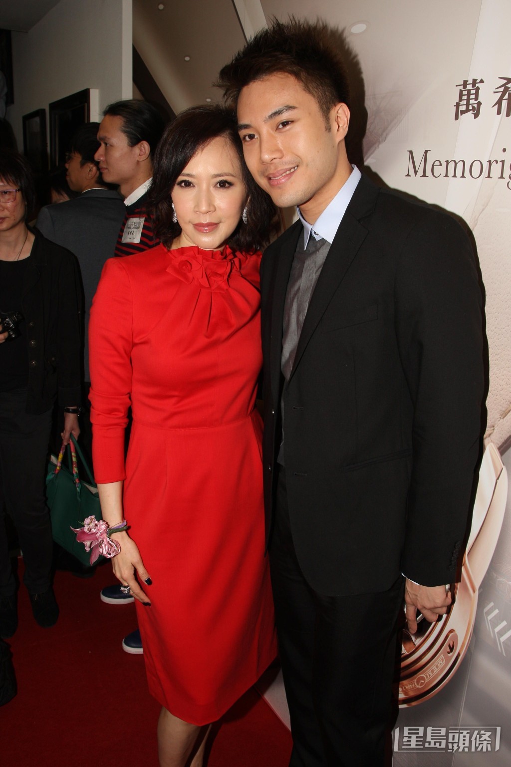 顧紀筠婚後未有為老公誕下兒女，反而全力將心思放到繼子女身上。