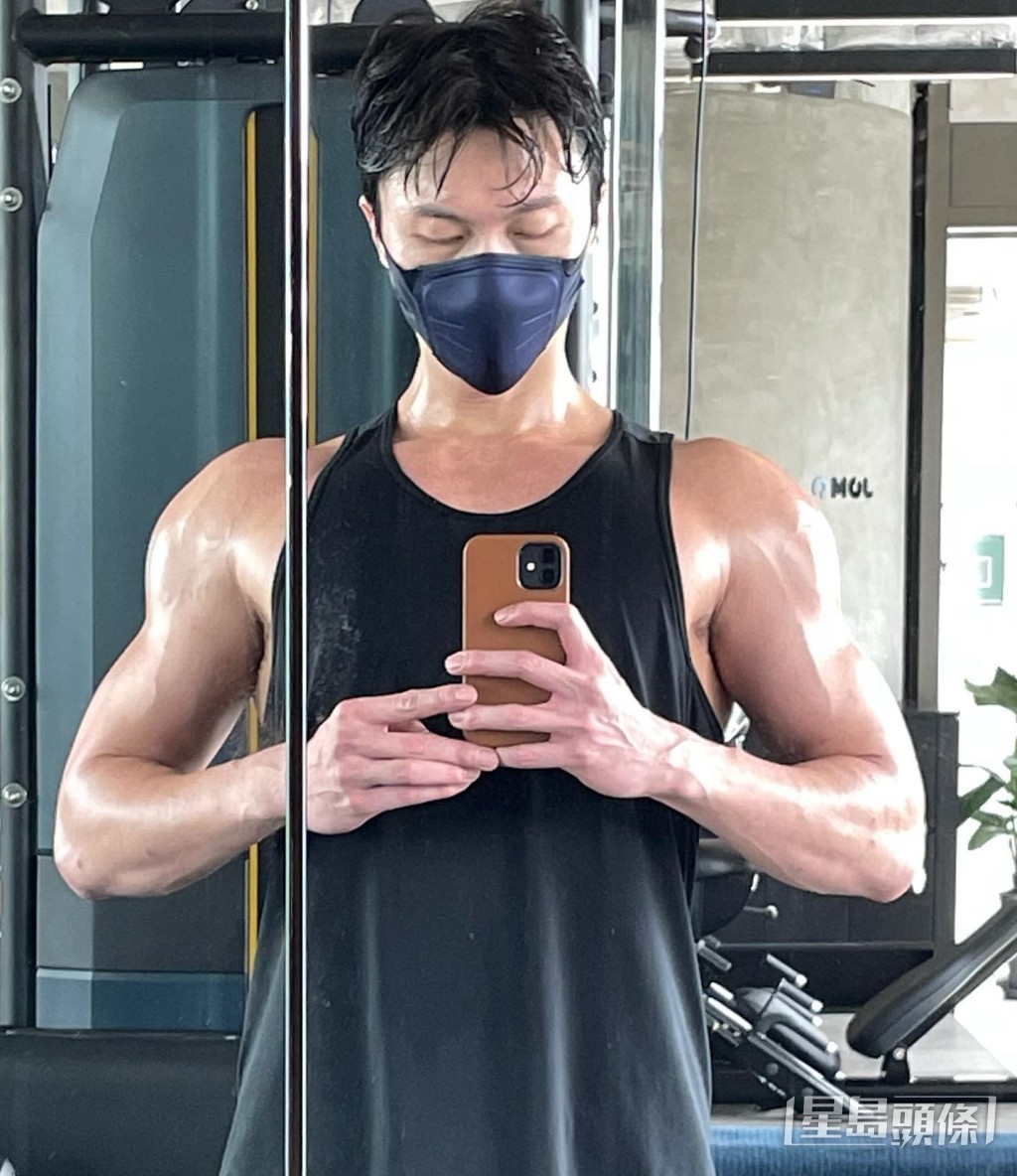 近年愛上玩健身。