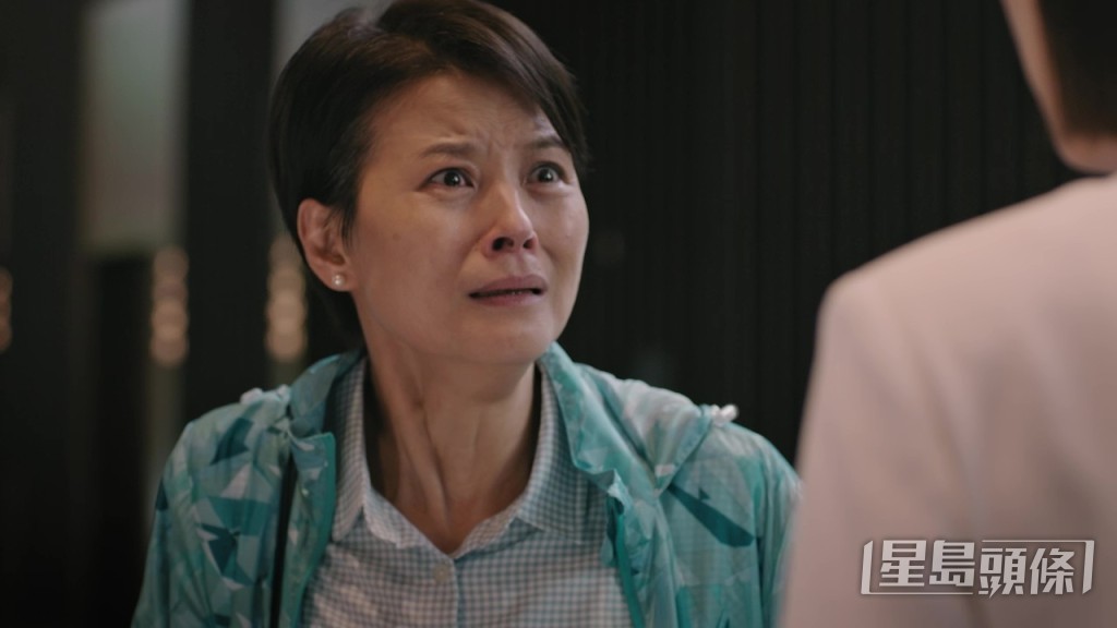 雖然黎燕珊表面個樣勁激動,但其實觀眾依然可以感受到佢嘅心痛。