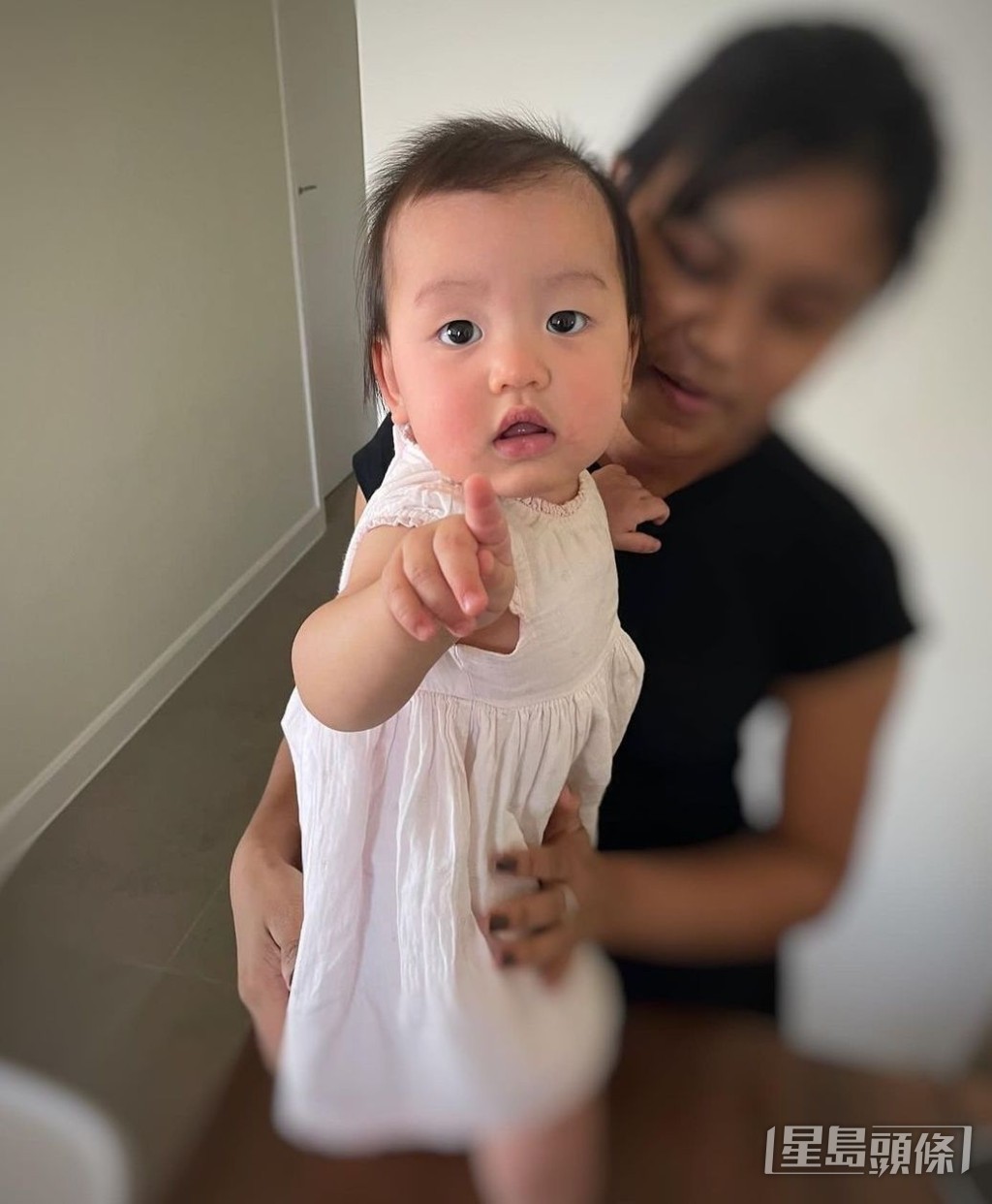 「洪寶寶」Amber好可愛呀。