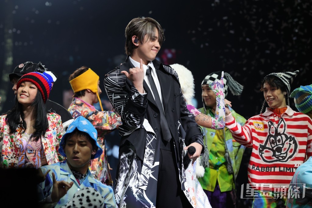 姜涛演唱会评价极好。