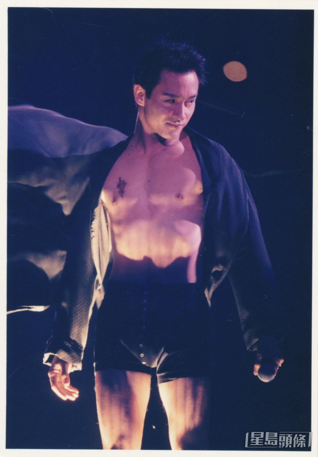 演唱会露点,正呀。