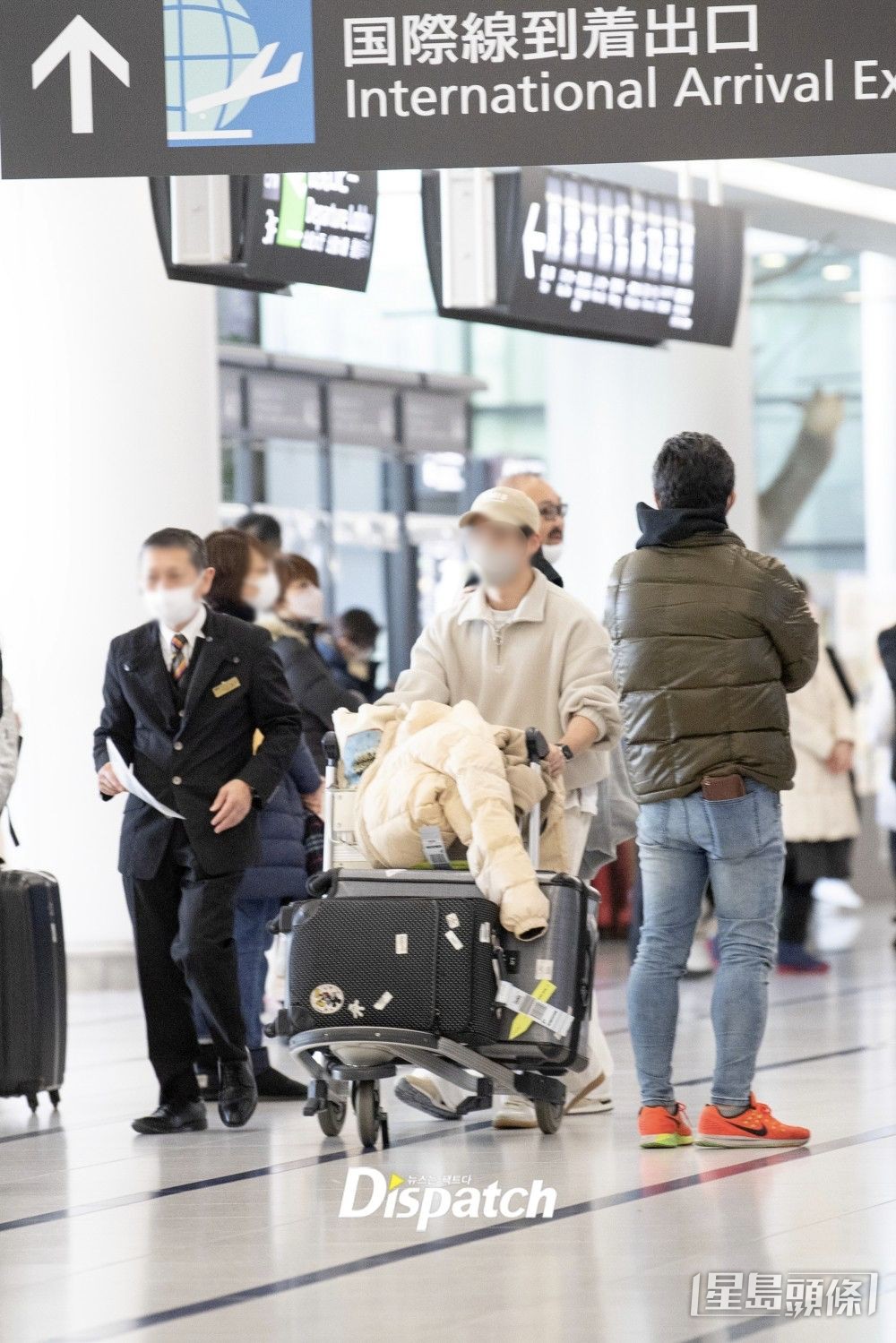 李鍾碩親自規劃行程,連經理人都不知道。(《Dispatch》圖片)