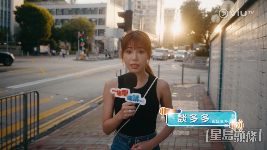 在《和解在後》首集就重現昔日主持《東張西望》的畫面。