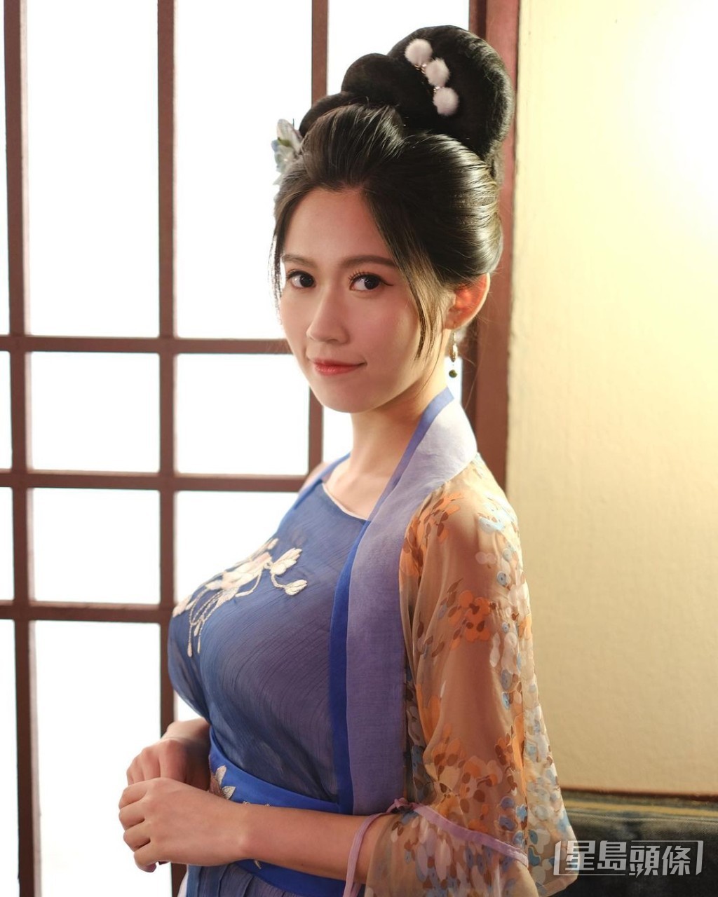 波波的激「凸」古裝Look令人驚艷!
