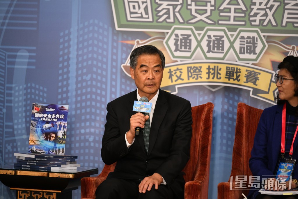 梁振英形容「教育界出了事」。黃偉頌攝