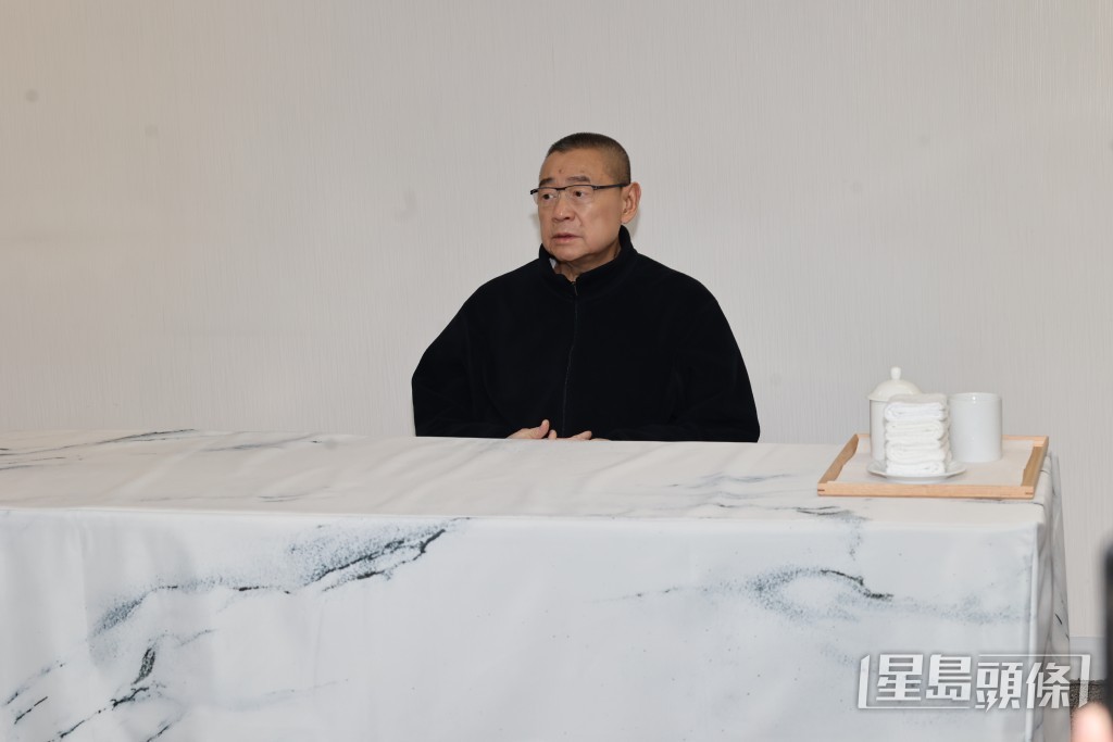 大劉又表示:「(呂麗君)在我面前詐傻扮懵,真傻真懵又有乜用,在某人面前無信用,講咩都無人聽。呢個問題(有機心)問得好,但不適用在某些人身上,有些人是ET外星人、個心無心跳,好似《畫皮》唔係人嚟。」