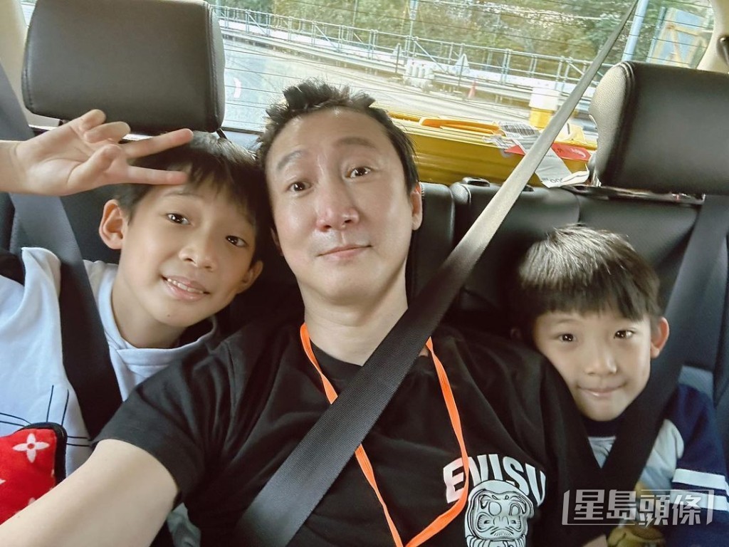 洪天明表示因為青嶼幹線大塞車,惟有改搭機場快線。