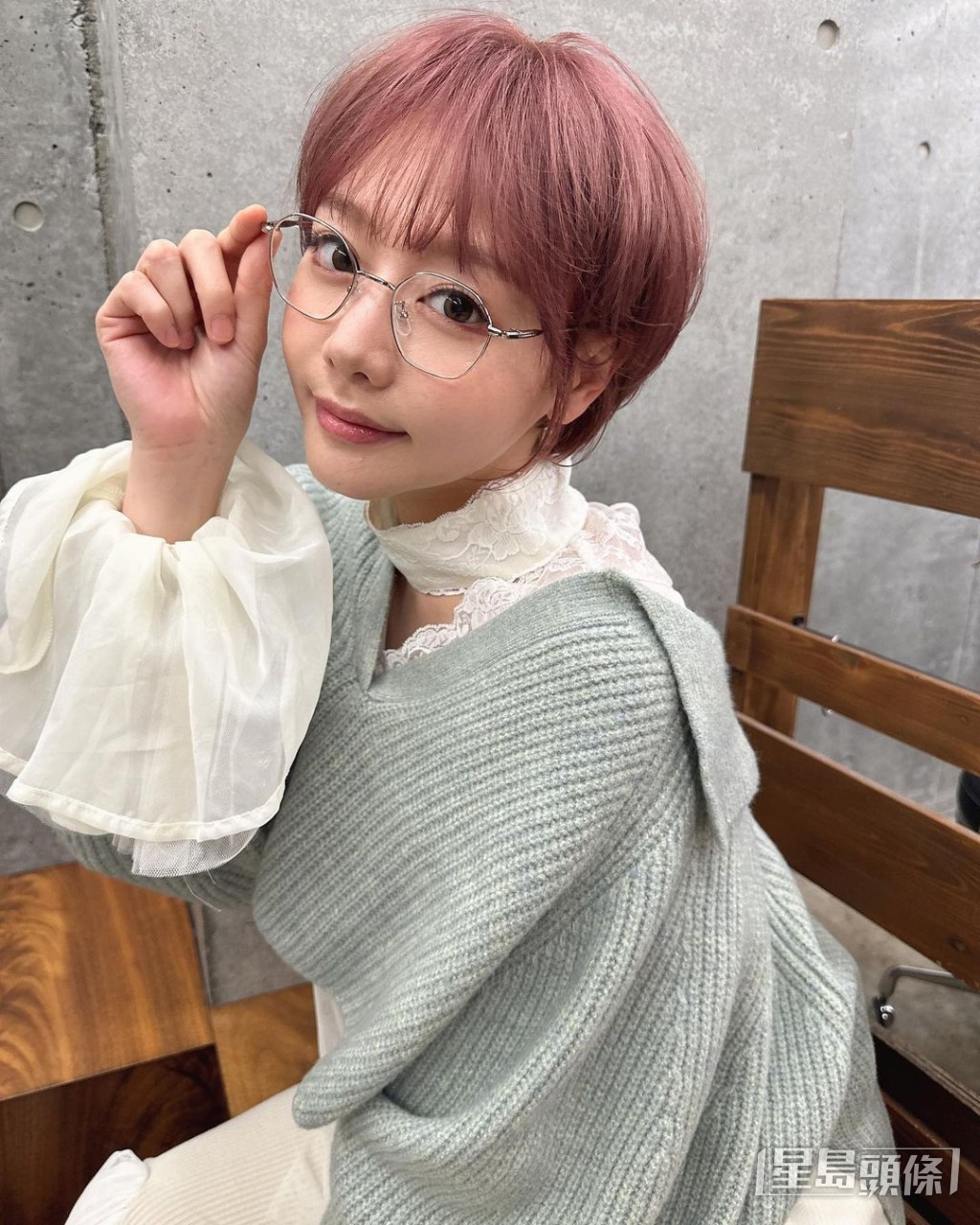 浜崎真緒。