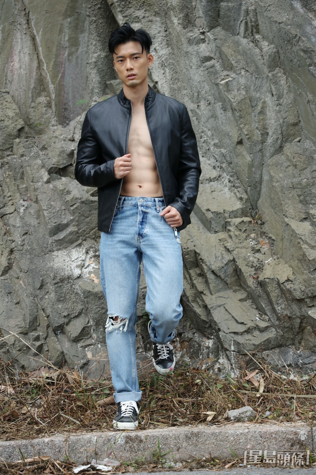 Godwin花了7、8年時間操練，變成40吋胸肌型男。