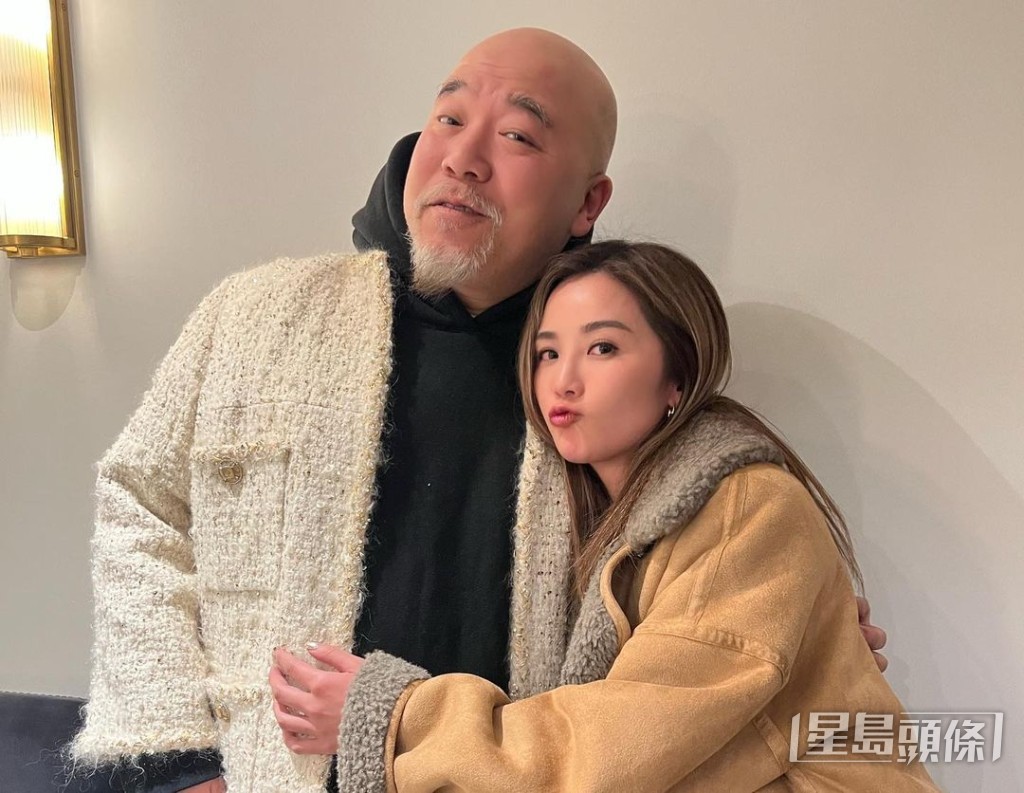 阿Sa蔡卓妍早前去完巴黎时装周，就转飞英国探好友黄伟文。