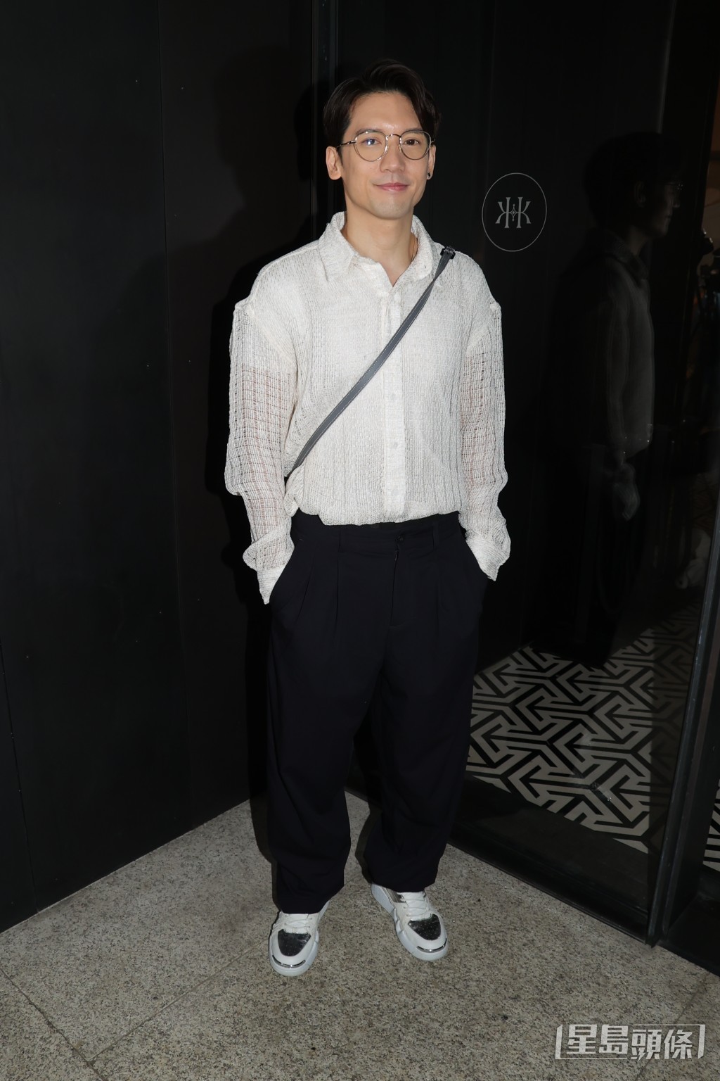 關智斌文青Look。