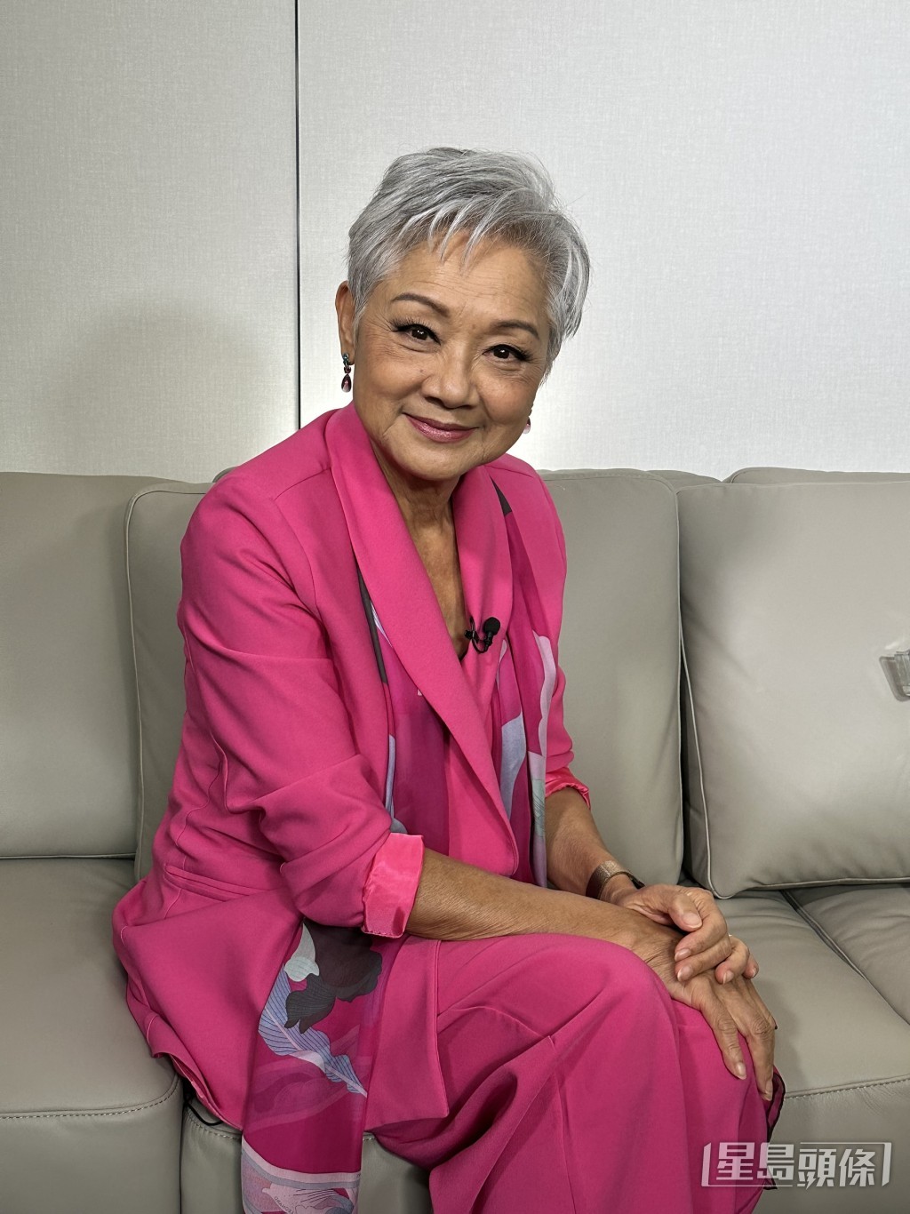 葉麗儀的孫兒患病初期，兒子及新抱要去醫院，她就責任照顧大孫女。